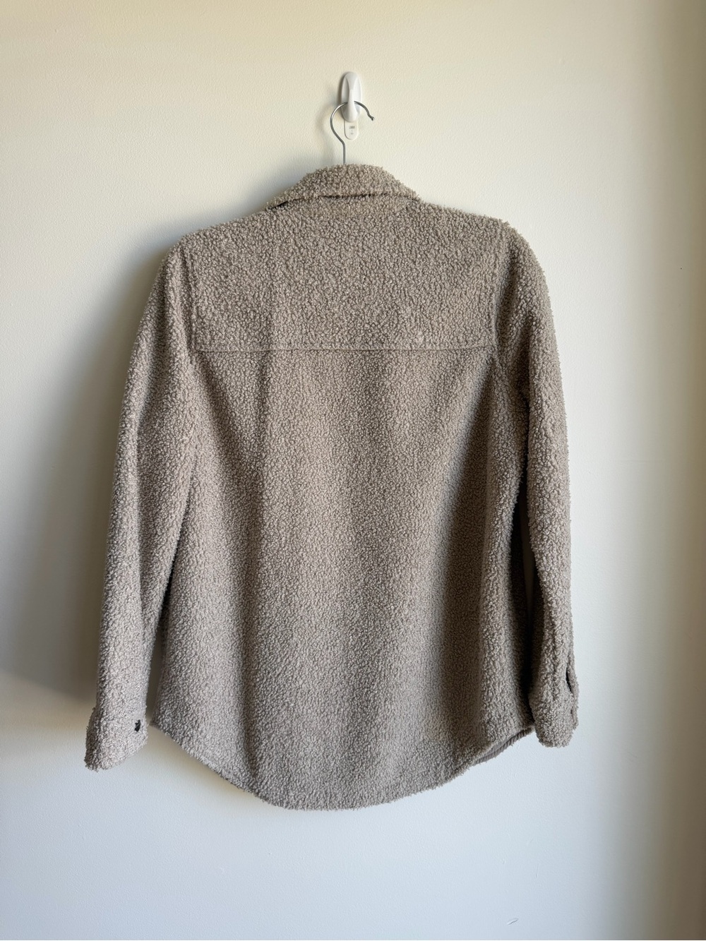 Vuori Sycamore Teddy Taupe Shirt Shacket - Picture 5 of 7